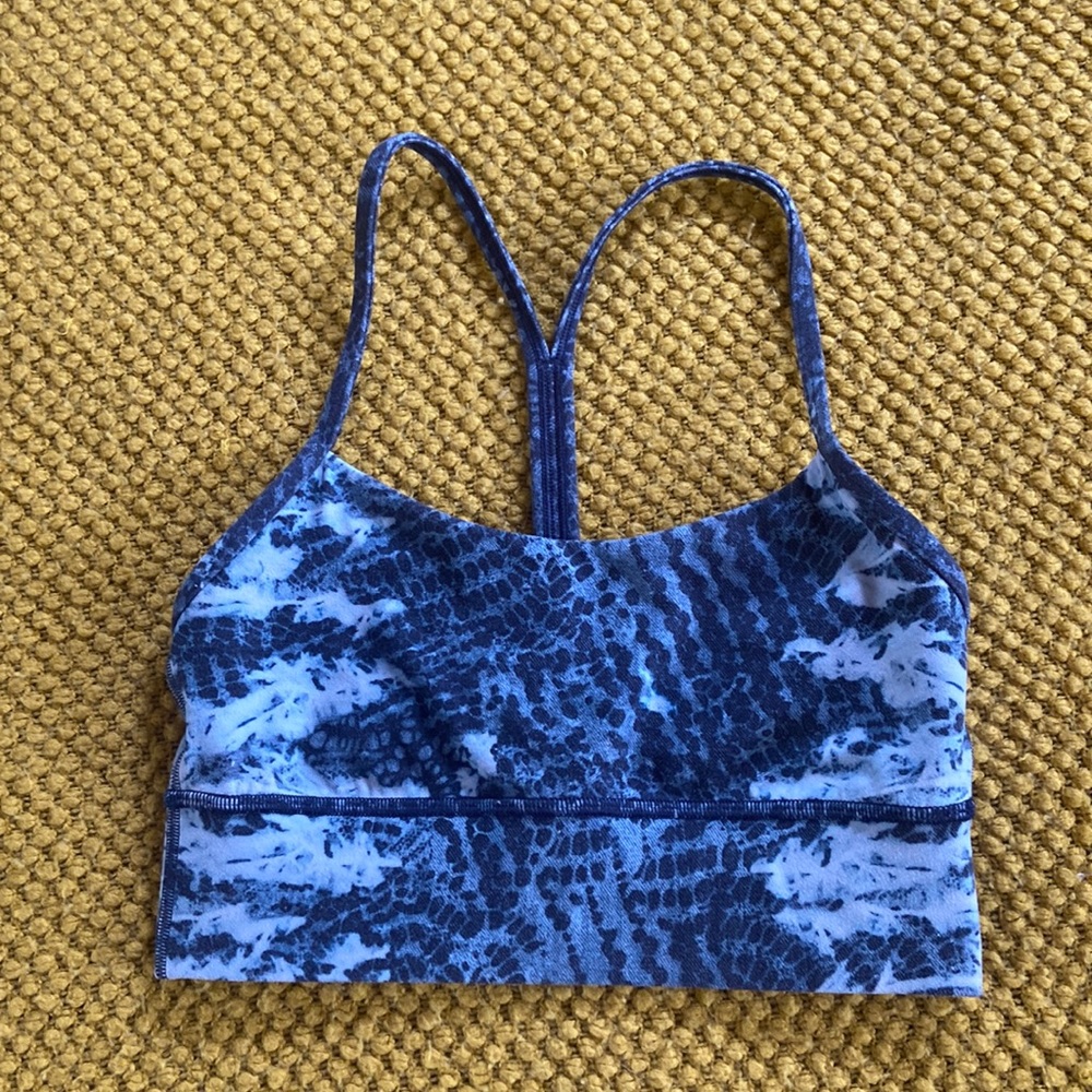 Lululemon Sports Bra - size 4